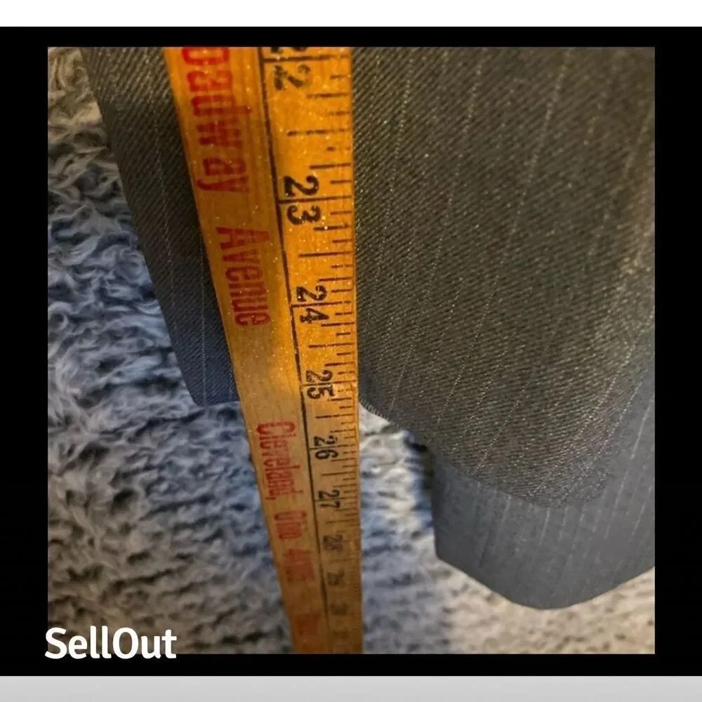Men's Gray Pinstripe 2 Piece Suit Size 46 Classic Fit Formal Double Breasted